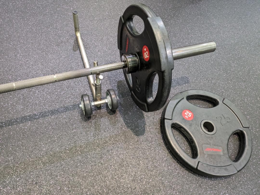 バーベルジャッキ　ステンレス製　タイヤ付で楽に上がる　便利　競技集中できる