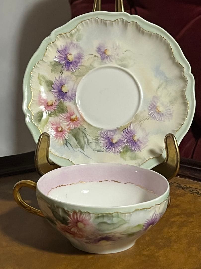 リモージュ　暈しハンドペイント　花柄陶器カップとソーサーセット