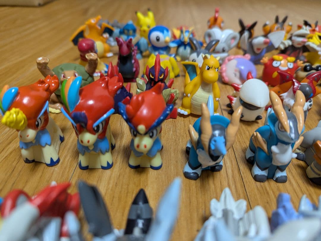 ポケモン　ソフビ　86体まとめ売り（ブラック・ホワイト多）
