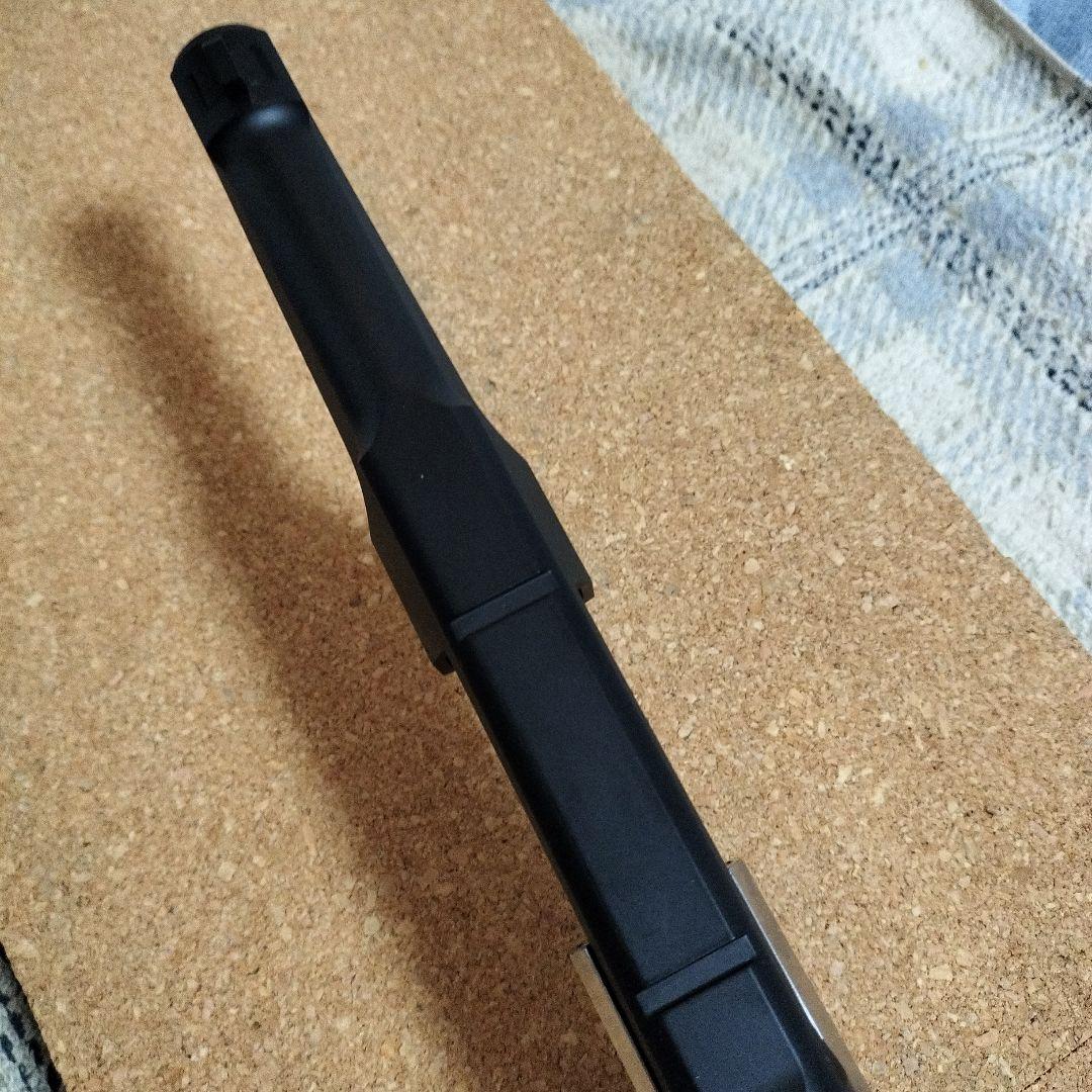 マルイ純正デザートイーグルリアルデザイン ツートンカスタムグリップ付き。