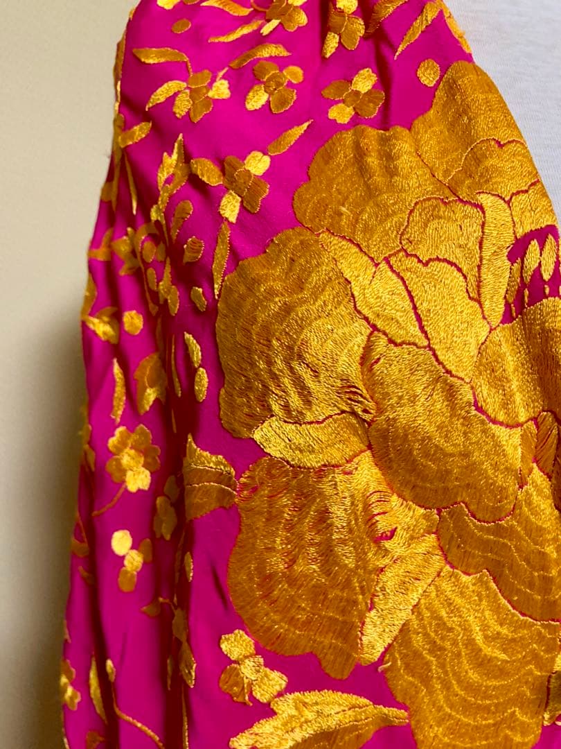 フラメンコ衣装　大判シルクマントン　132✖️1:30㎝　四角形