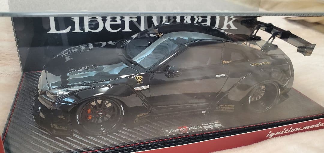 イグニッションモデル1/18 リバティーウォーク GTR ブラック IG0694