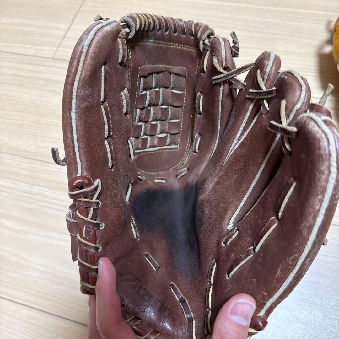 高校野球部員使用 グローブ 4点セット 部室整理