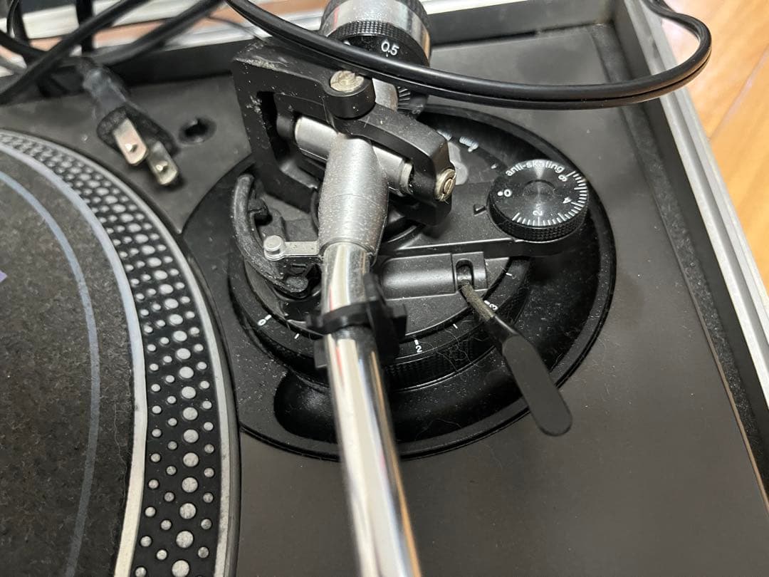 Technics SL-1200 MK5 ターンテーブル 専用ケース付き