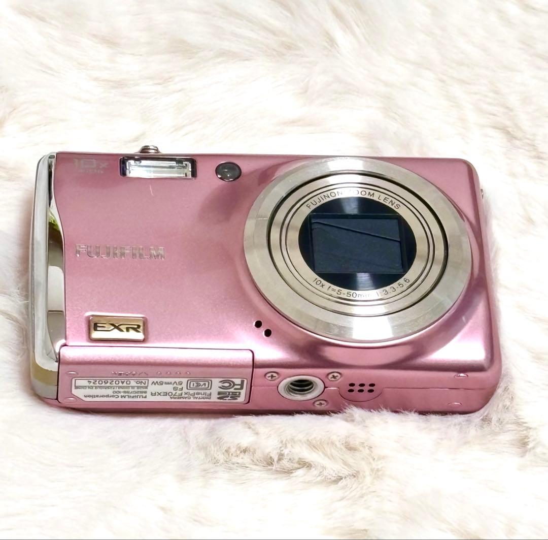 ★ フジフィルム FinePix F70 EXR デジタルカメラ　ピンク