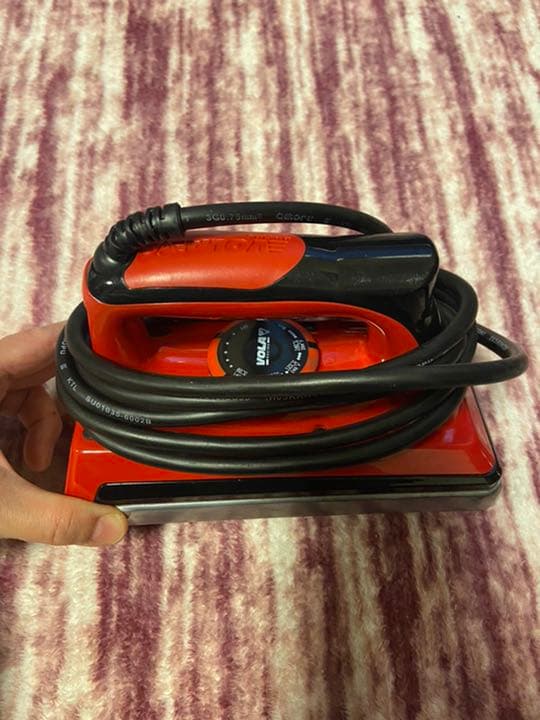 海外用220V  アイロン　スキー　スノーボード