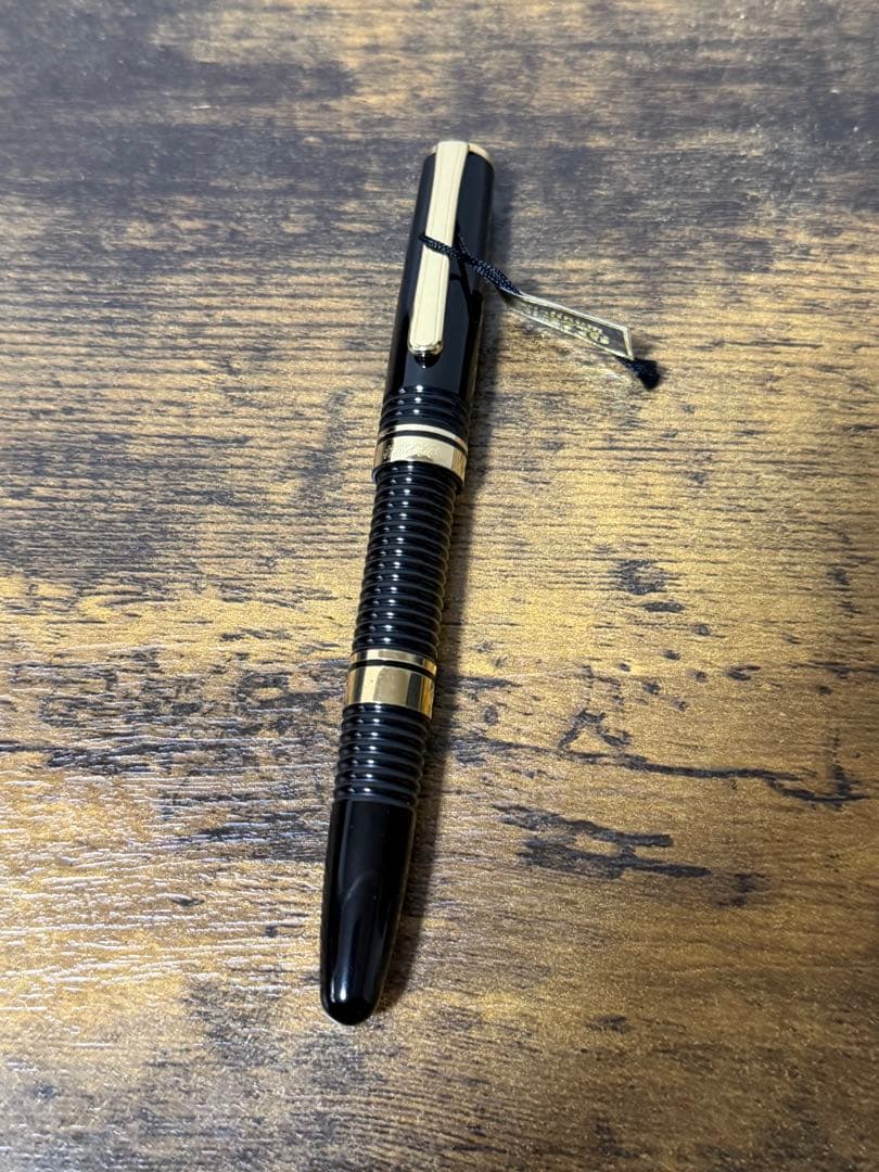 新品未使用　初期型　ギャザード　丸ニブ　14金　F プラチナ　万年筆　JIS刻印