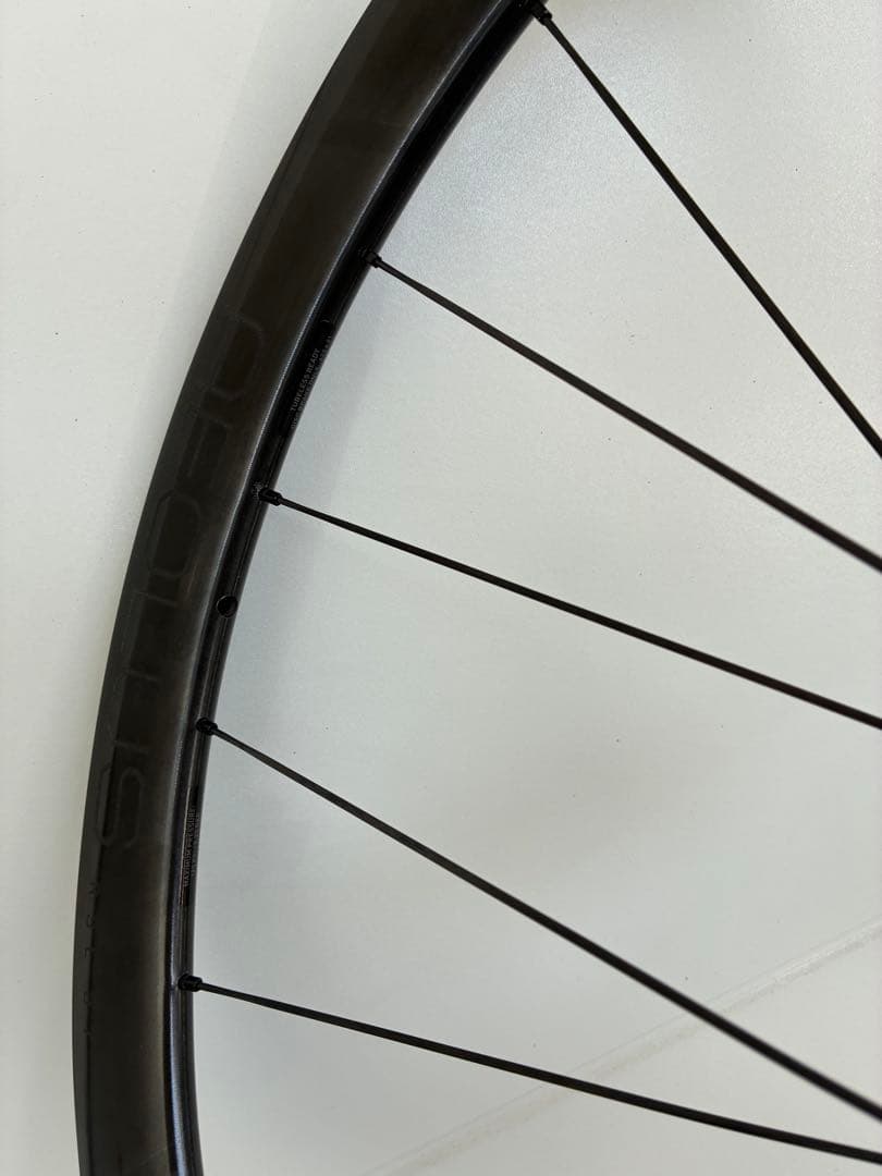 AEOLUS RSL37 ホイール　前後