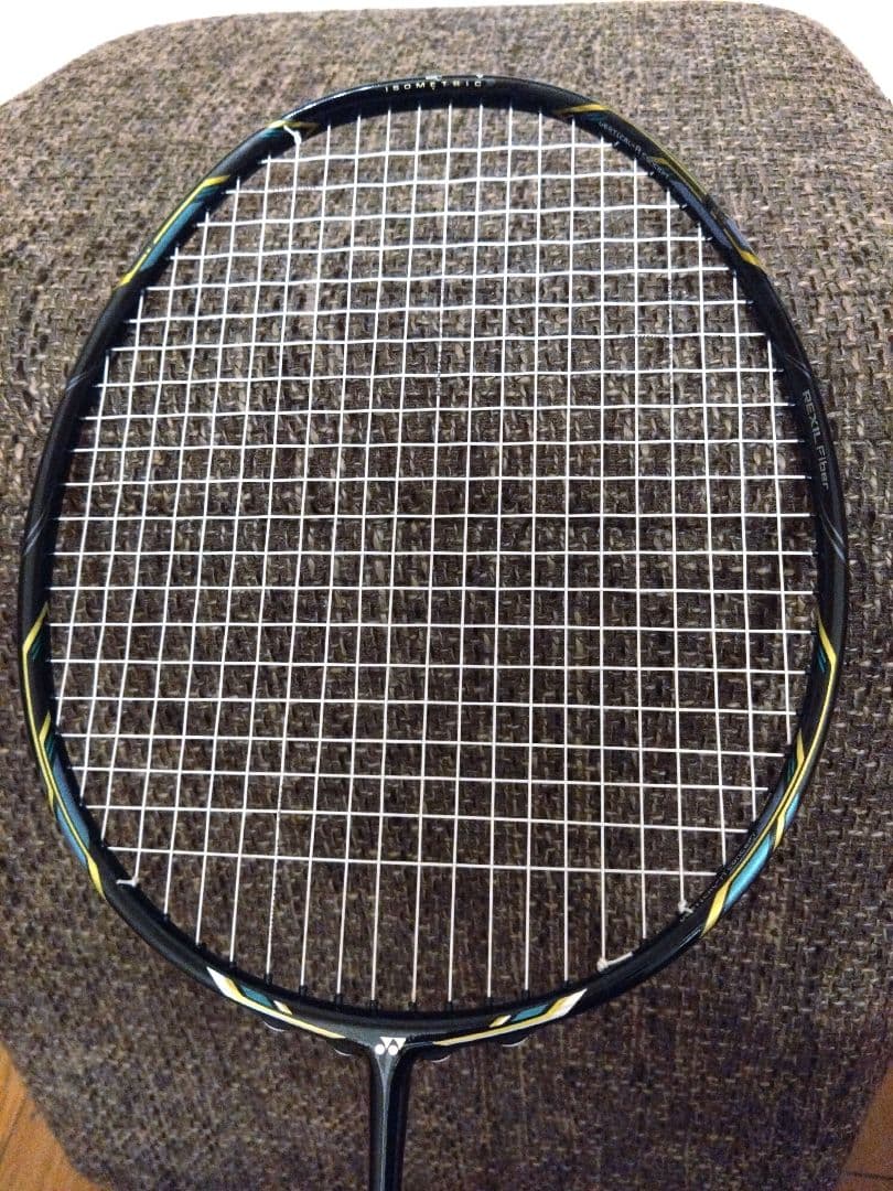 YONEXヨネックス 人気廃盤 バドミントンラケット ナノレイグランツ