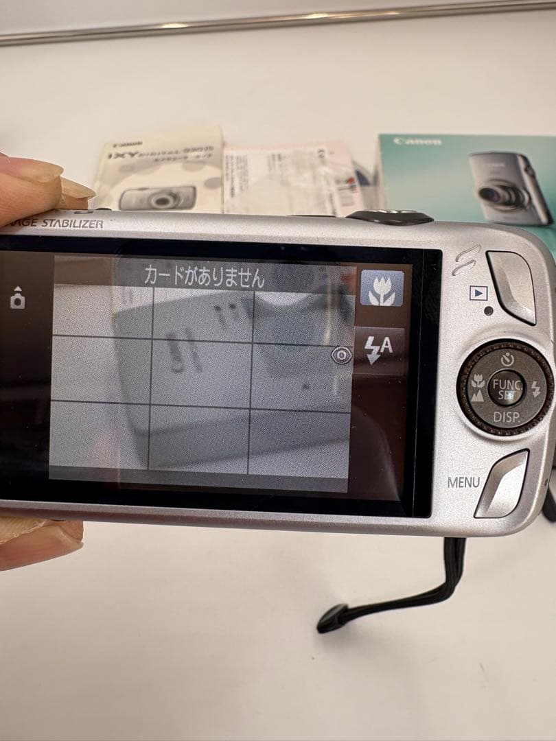 【美品】Canon IXY930IS デジタルカメラ シルバー