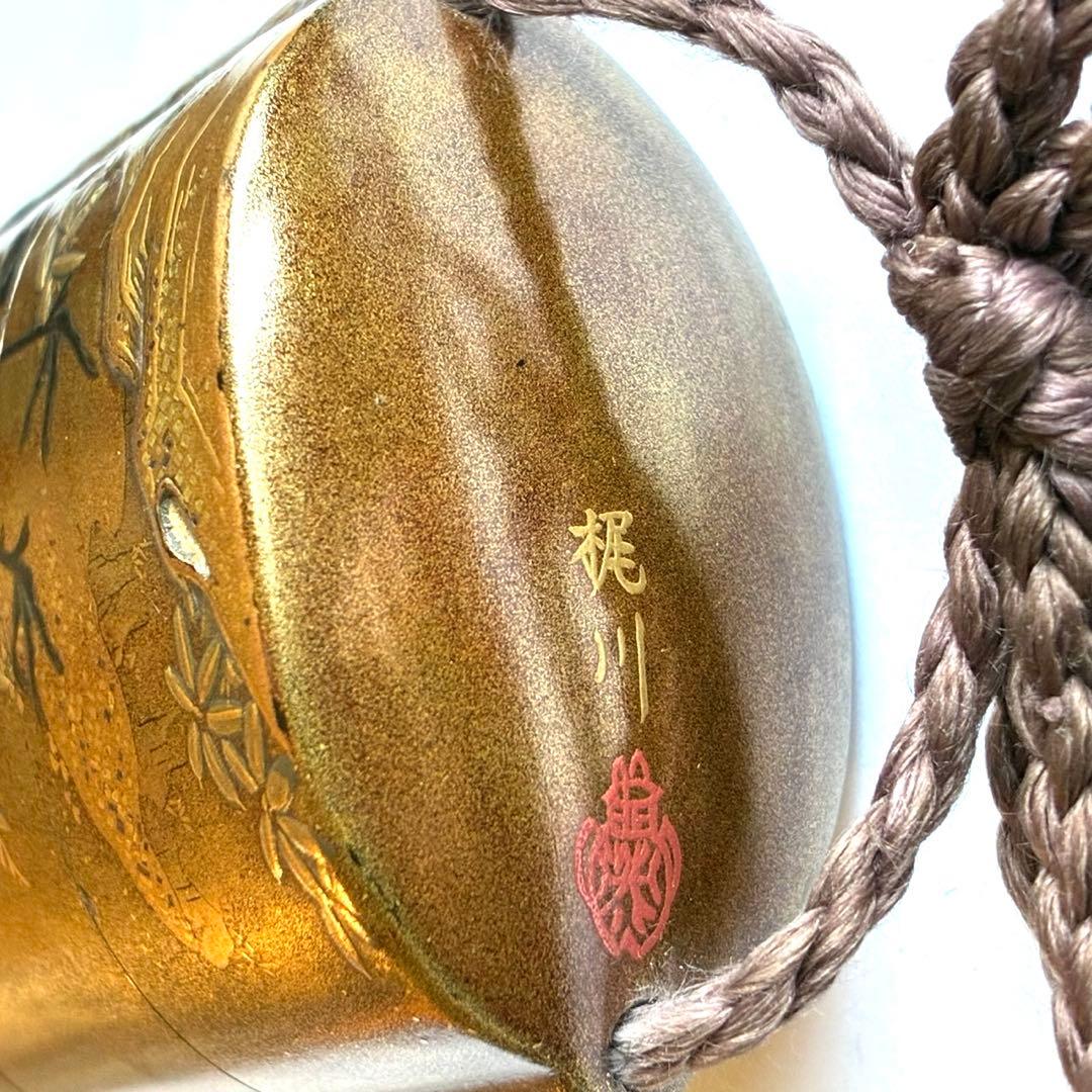 時代物　孔雀蒔絵印籠　梶川