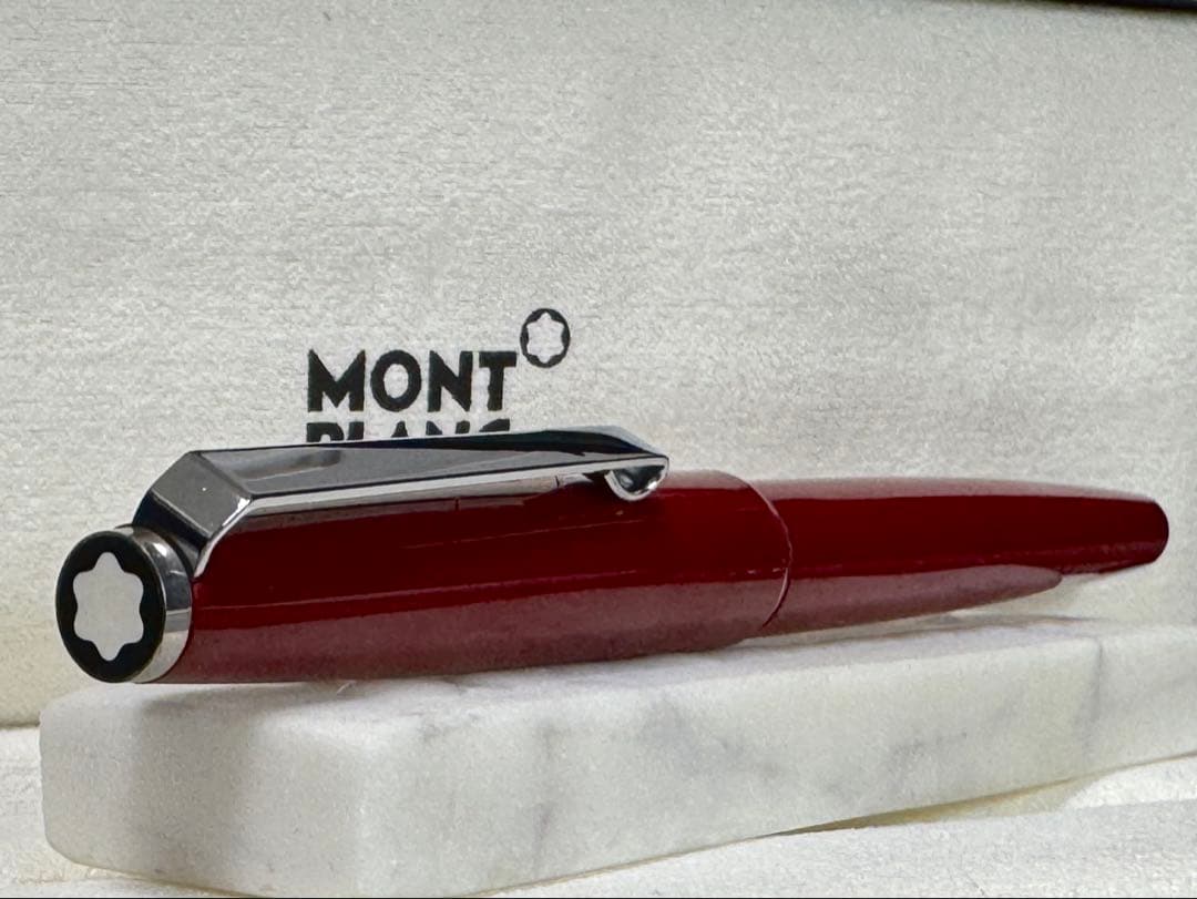 【極美品】モンブラン No300 万年筆ボルドー軸　コンバーター付