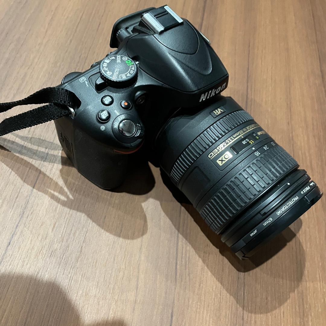 NIKON D5100 16-85mmズームレンズ 保護レンズ予備バッテリー付き
