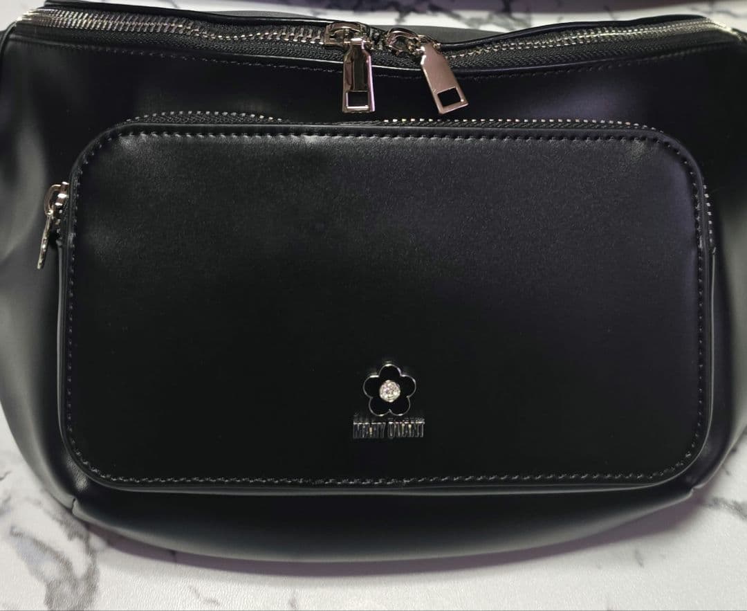 あんずあめ　MARYQUANT エポビジューデイジーポイントボディバッグ