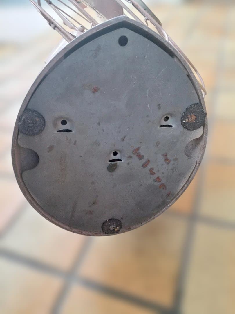 ジャンク品40cm レトロ ホワイト 卓上扇風機 4枚羽 M-6032入手困難品