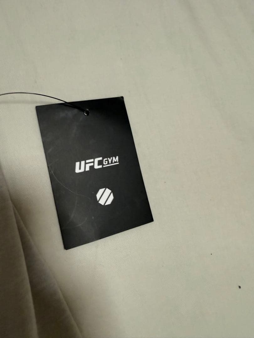 未使用品 UFC GYM ショートパンツ グレー 男性用 XLサイズ