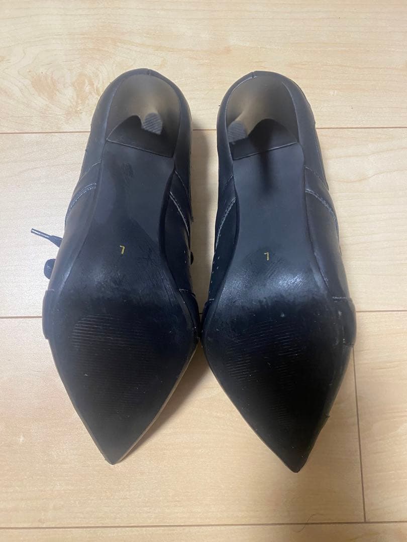 靴 YELLO SHOOTER HEELS