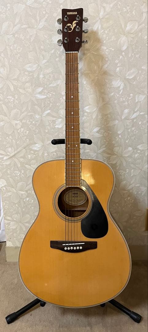 YAMAHA FS-325アコースティックギター　中古、ケース、ギター立て、カポ