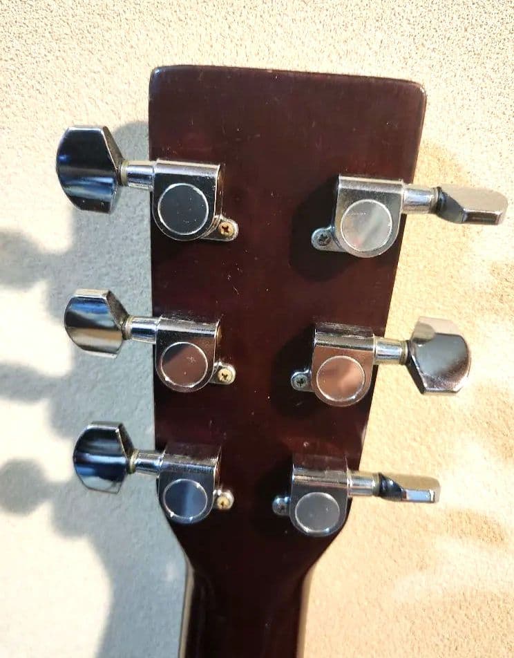 #アコースティックギター ☆ すぐに弾けます。