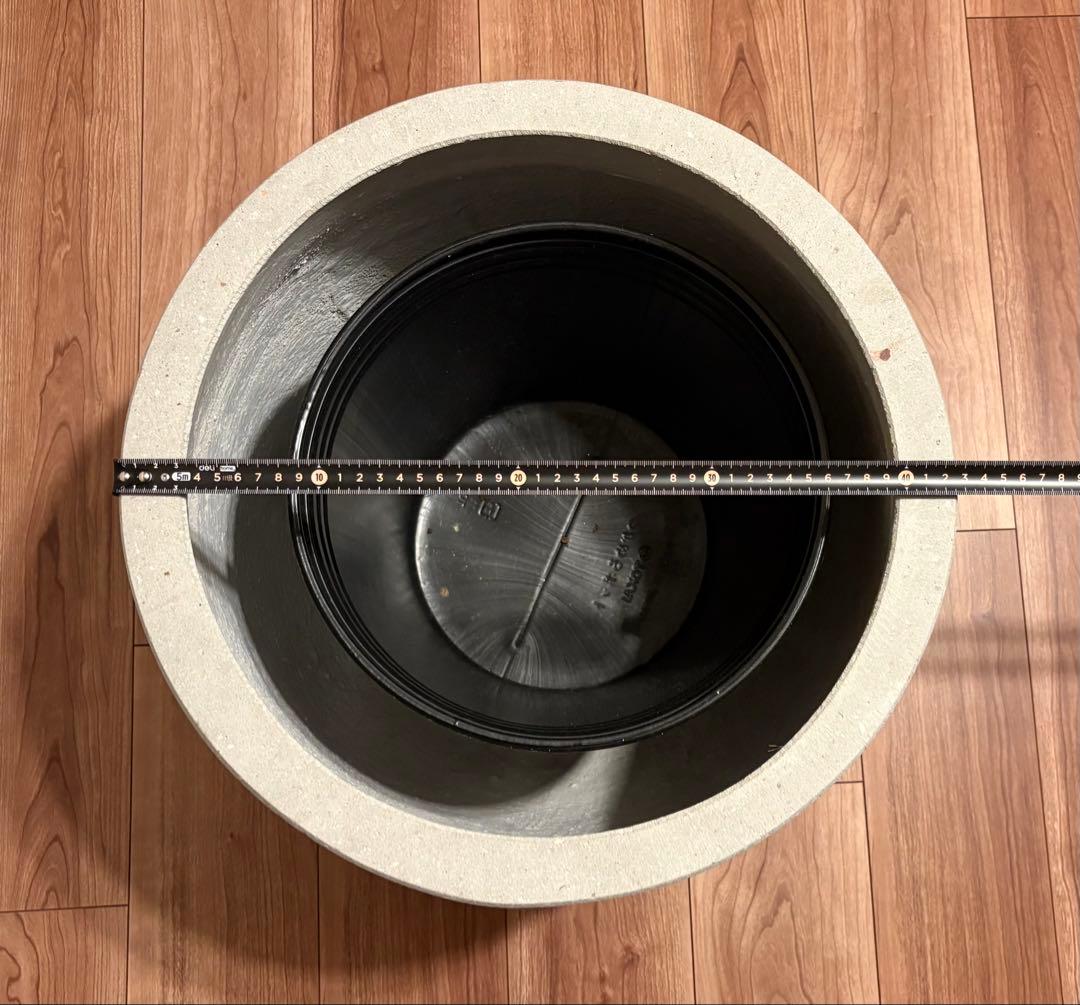 無印良品　セメント鉢　カバー　プランターカバー