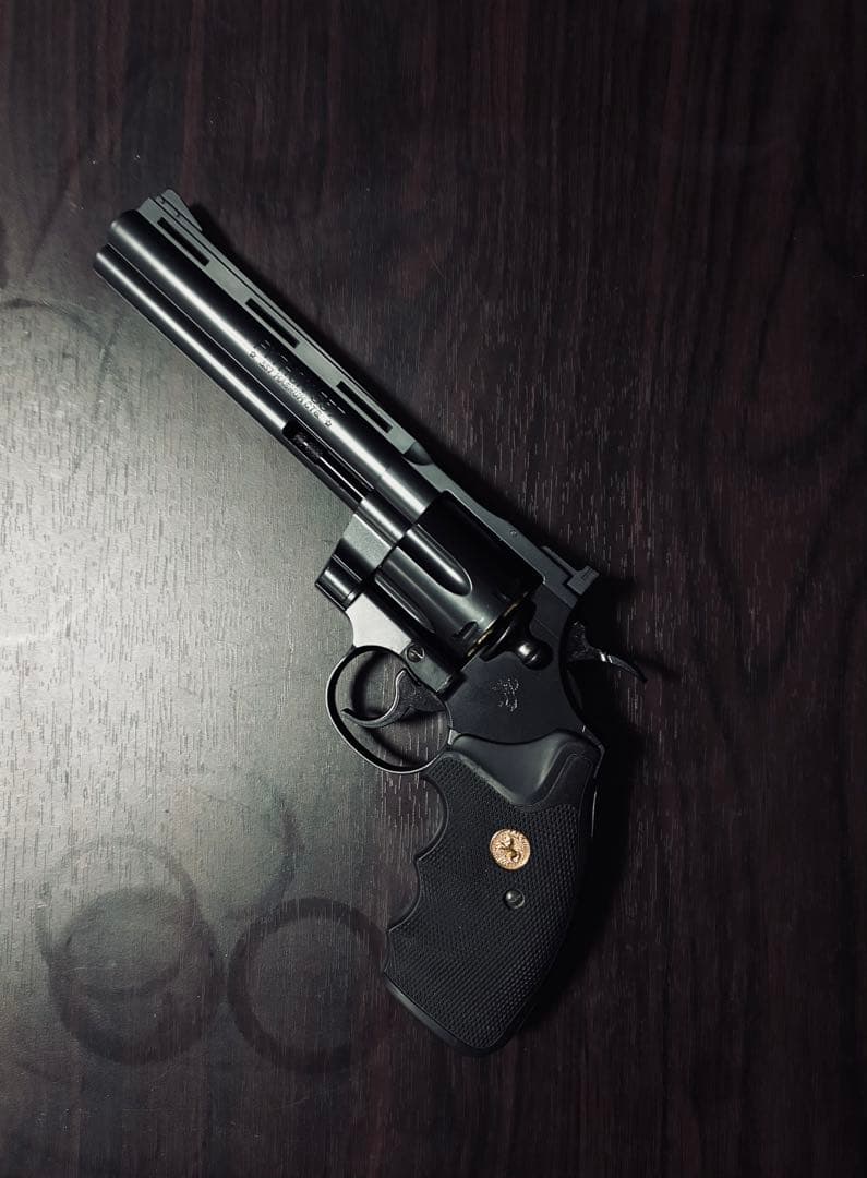 コルトパイソン　357マグナム　6インチ　ガスリボルバー