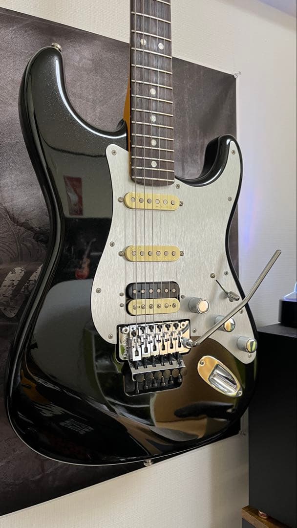 ギター FENDER American Ultra Luxe Stratocaster