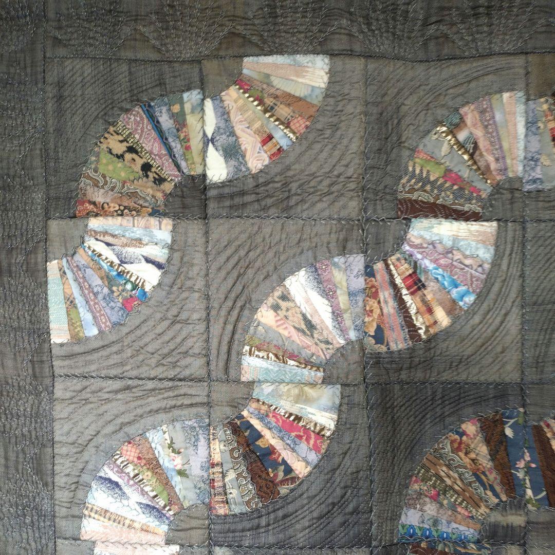 パッチワークキルト タペストリー〈扇〉