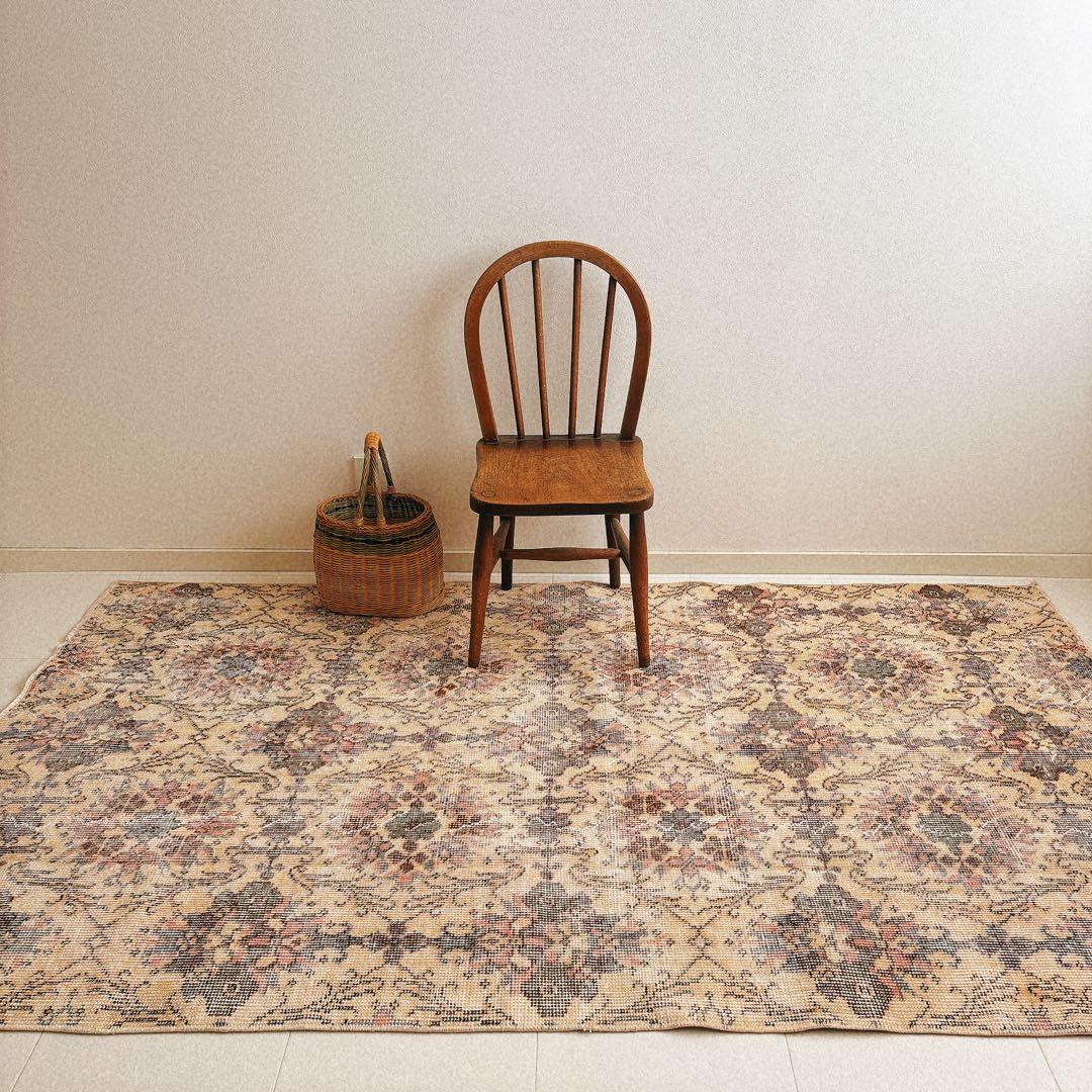 あかさたなトルコ　ヴィンテージラグ　ベージュ　クラシカル
