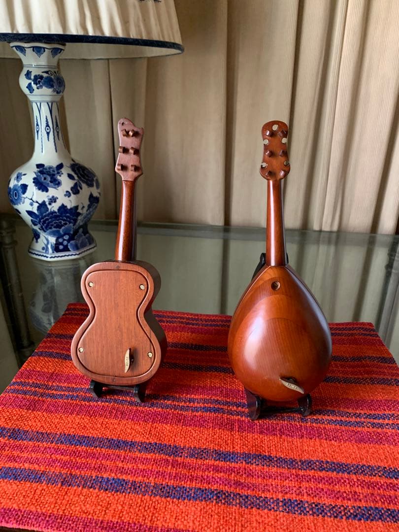 リュージュ　ギターとマンドリンの2個セット