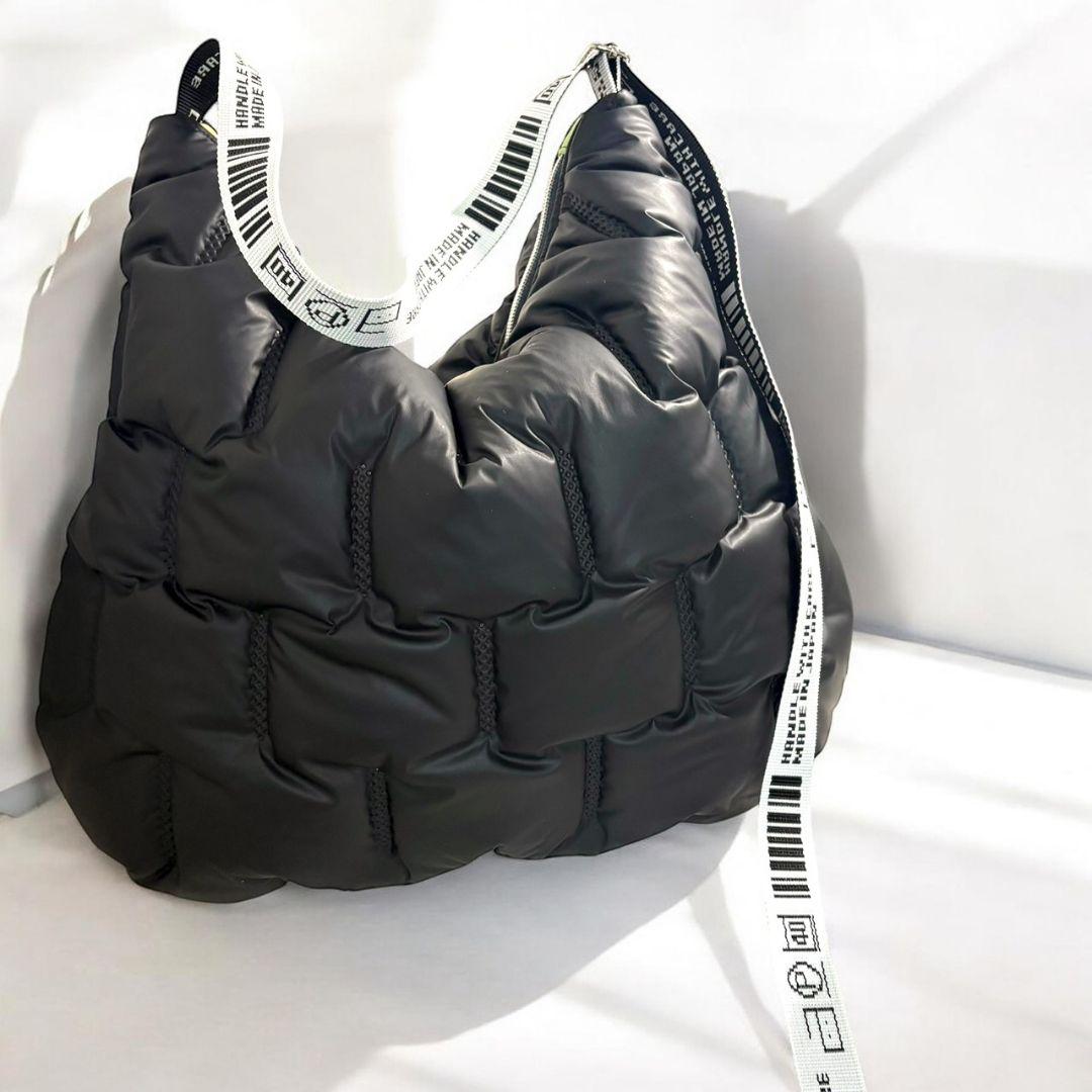 ゆるっと抜け感バッグ／キルティング ブラック