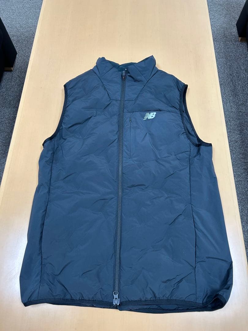 最新 New Balance メンズ ダウンベスト サイズ5 黒