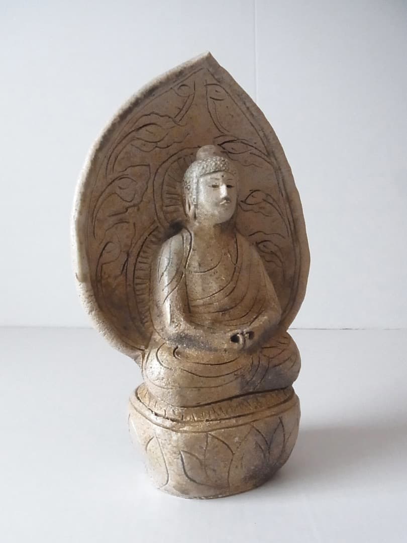 小嶋亜創『灰釉陶仏（大）』初期伊万里 李朝 古唐津 黒高麗 オンギ くらわんか