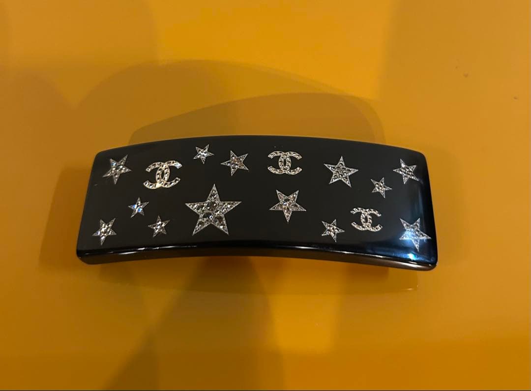 CHANELシャネル　バレッタ　キラキラCCマーク 星