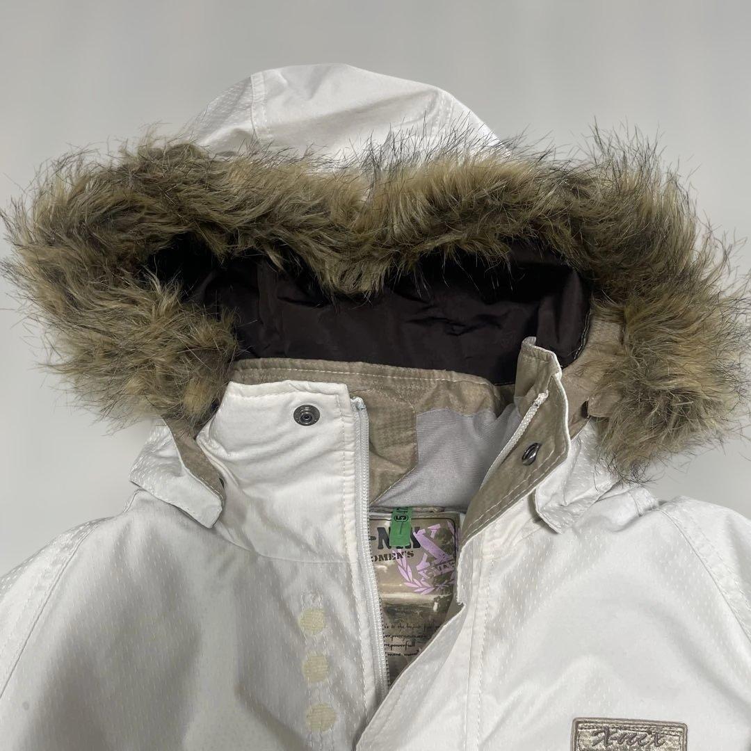 フェニックス＆デサント　ホワイトスキーウェアセット 女性用