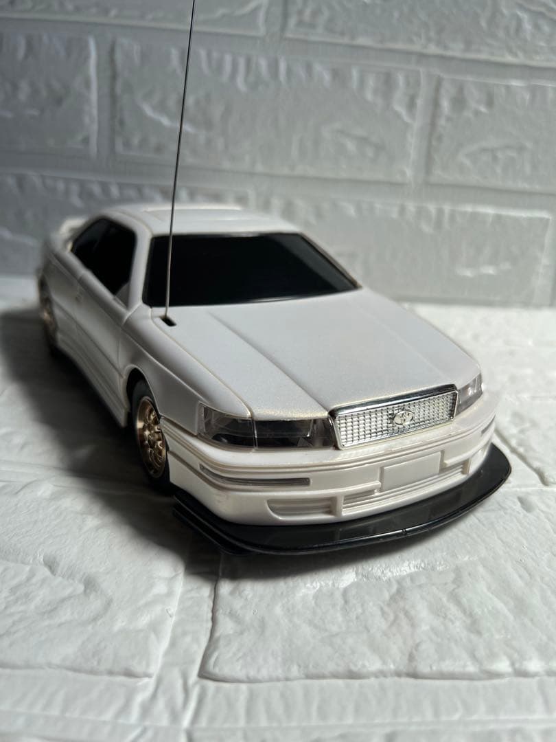ラジコンカー　トヨタ　セルシオ　パール ホワイト 旧車　ビンテージ　美品　当時物