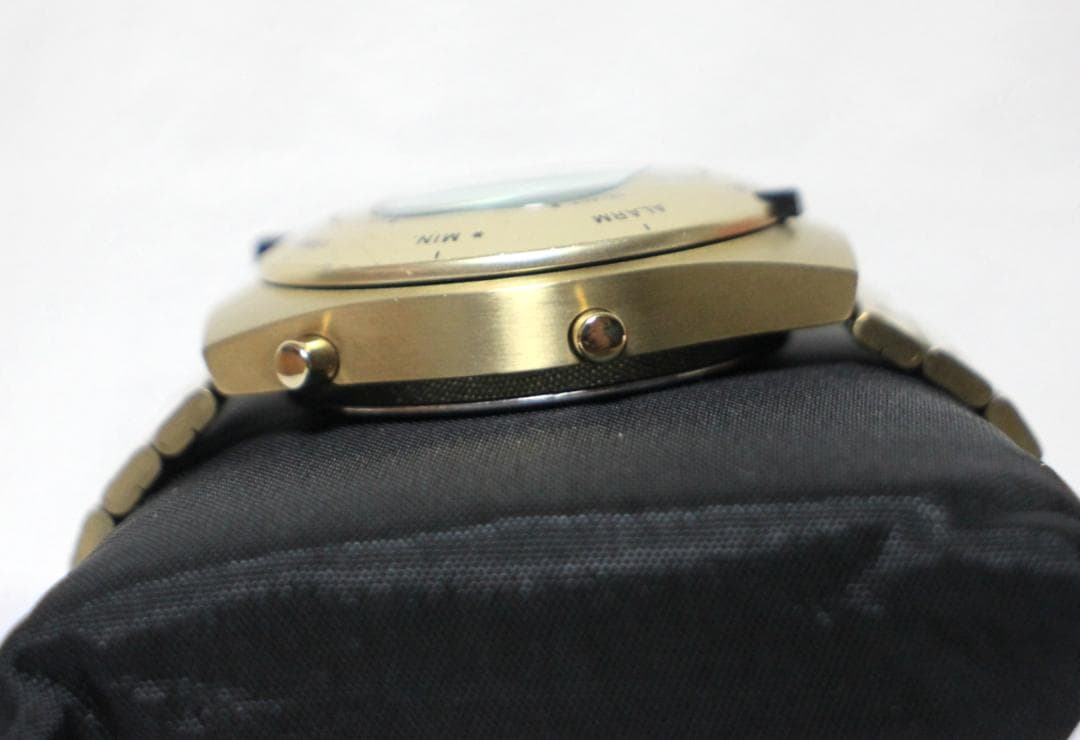 3000本限定 SEIKO ジウジアーロ スピードマスター W680-7040