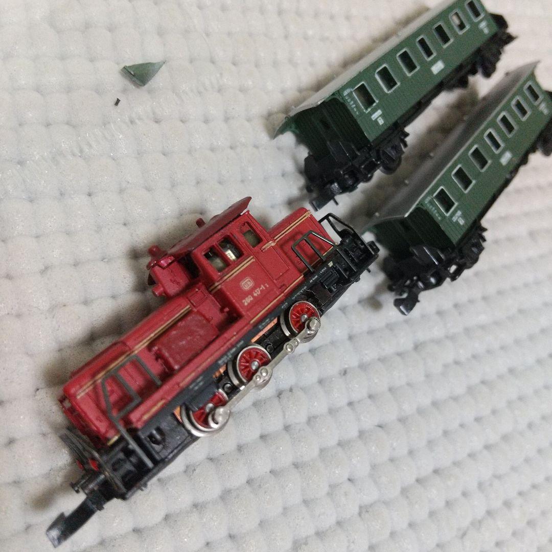 超精密！Marklin mini-club ディーゼル機関車＆客車2両／Zゲージ