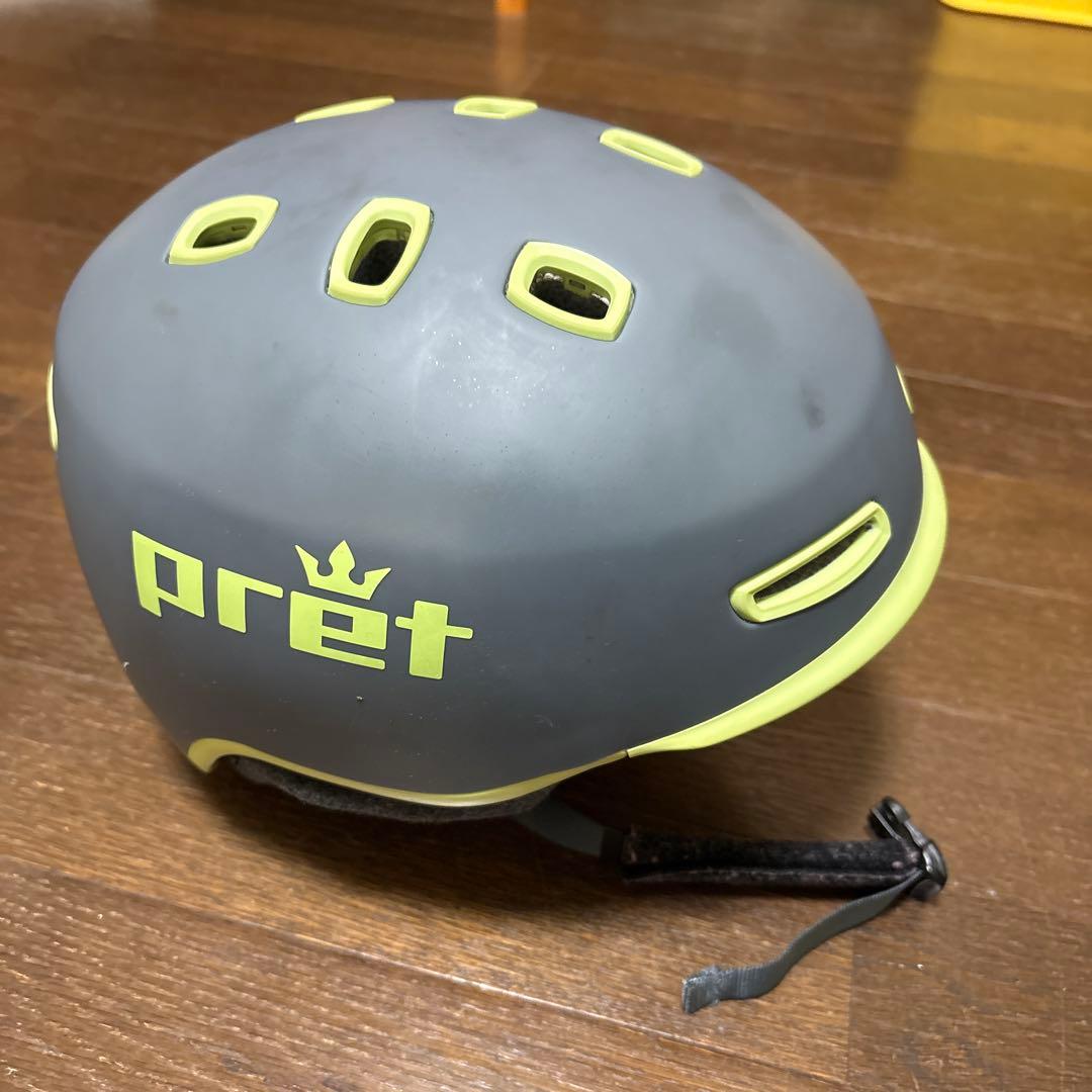 スキーヘルメット　Pret