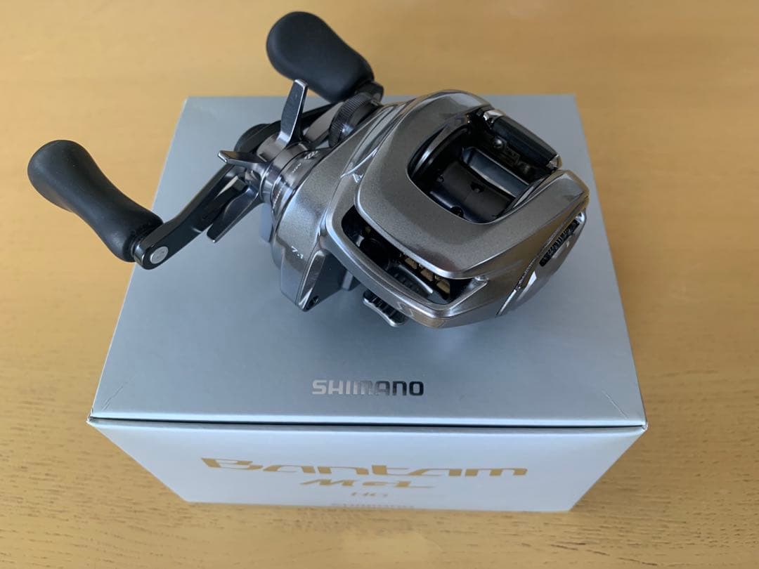 美品SHIMANO 18バンタム HG 右ハンドル