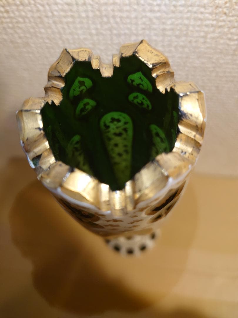 西洋アンティーク　1880年代　ボヘミアガラス　オパーリン　金彩唐草紋様　花瓶