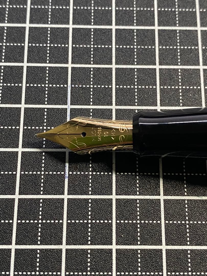 PILOT CUSTOM 網目　万年筆　字幅M