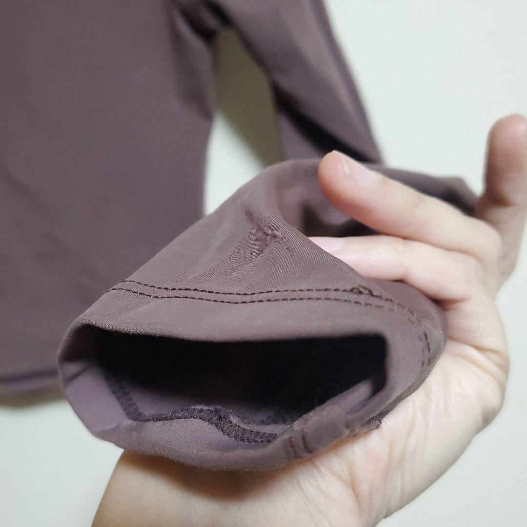 emmi エミ　ヨガ　プルオーバー　　長袖　トップス