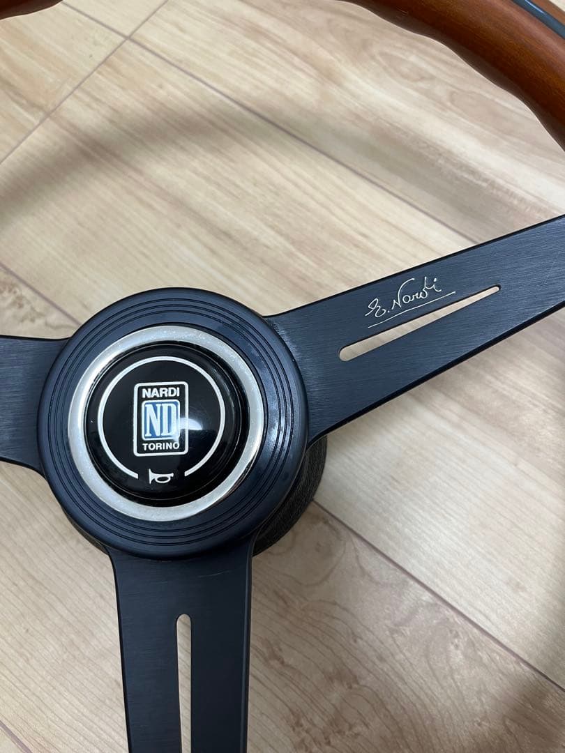[希少]NARDI ナルディ　　　ハンドル
