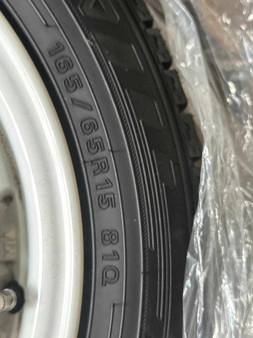 美品！　ルノー　トゥインゴ　第3世代用　スタッドレスタイヤ&ホイール4本セット