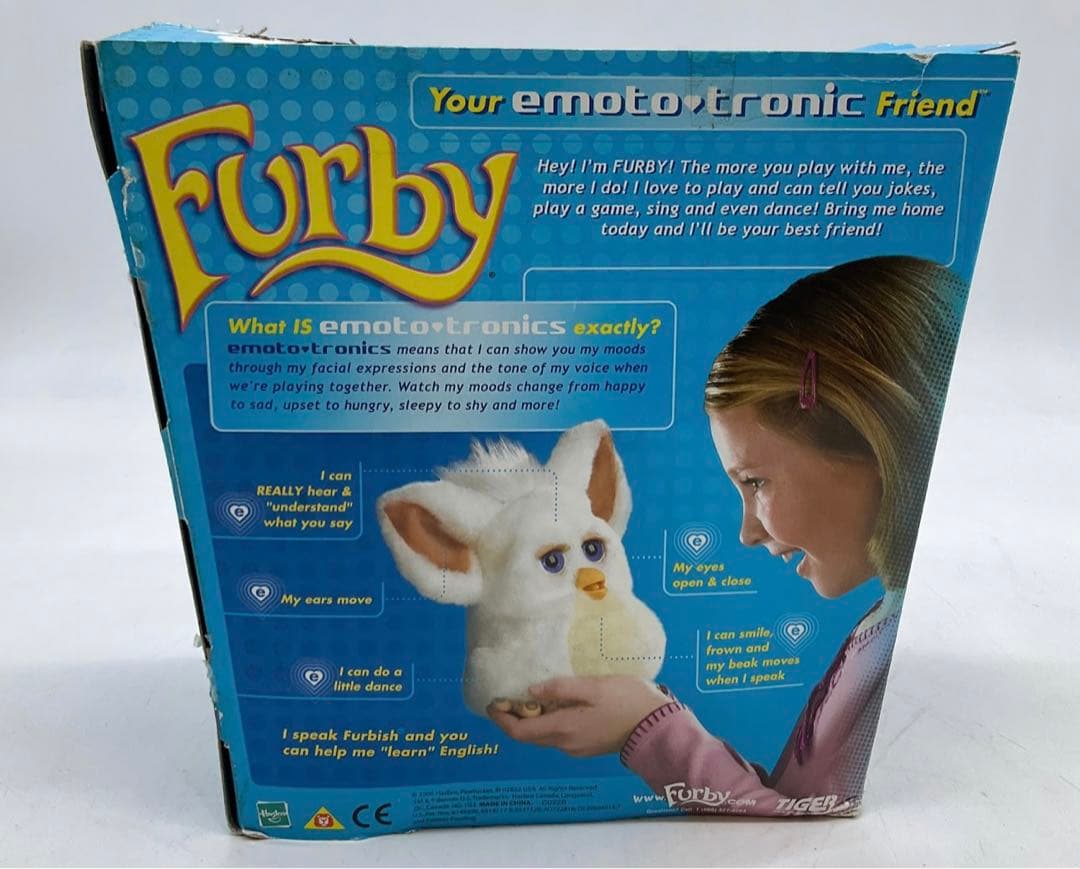 ハ*郎様 ★未開封品★ ファービー2 白 ベージュ 英語版 ブルーアイ 青目 2