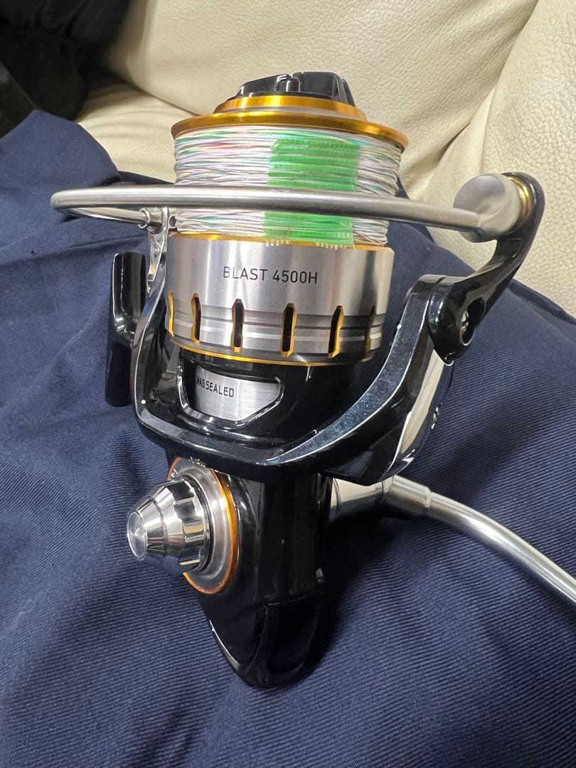 ダイワ スピニングリール BLAST4500Ｈ　ブラスト　値下げしました！