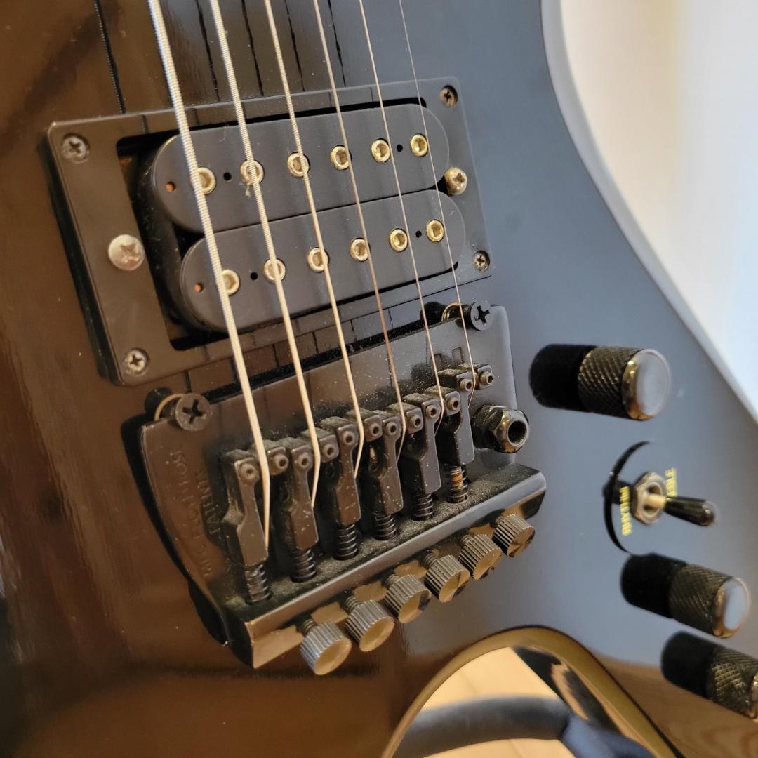 Samick メタル用　変形エレキギター　調整済み　ストラップ付き