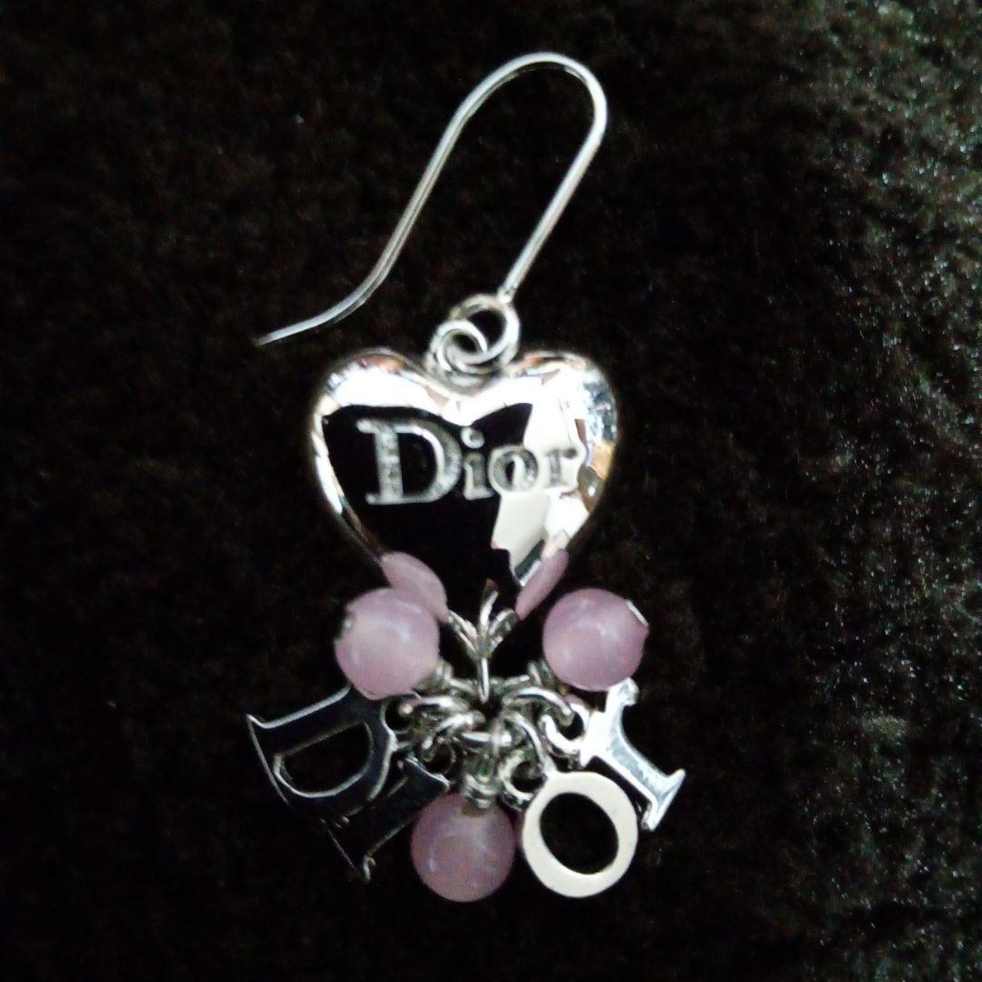 ぼっちゃろ Christian Diorロゴ入チャームピアス(片耳用)＆袋
