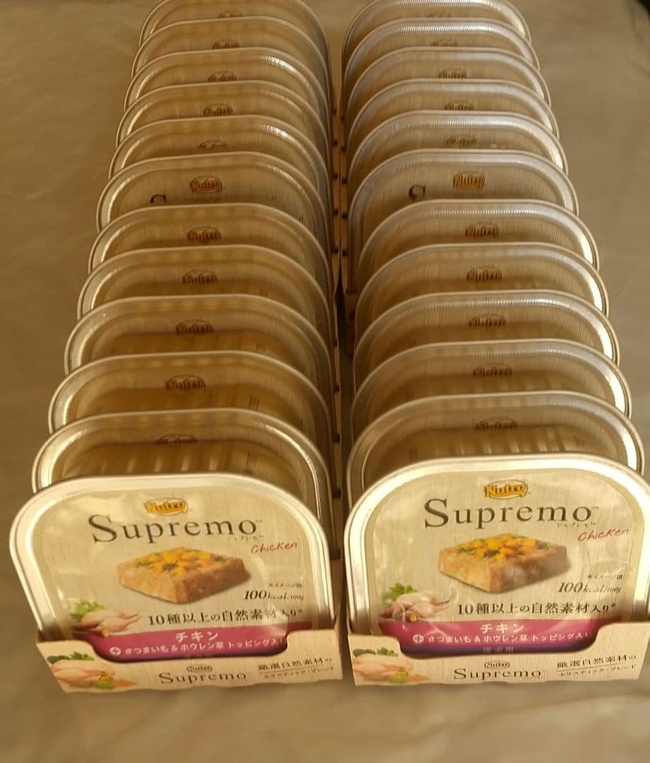 ニュートロシュプレモチキン成犬用トレイ96個