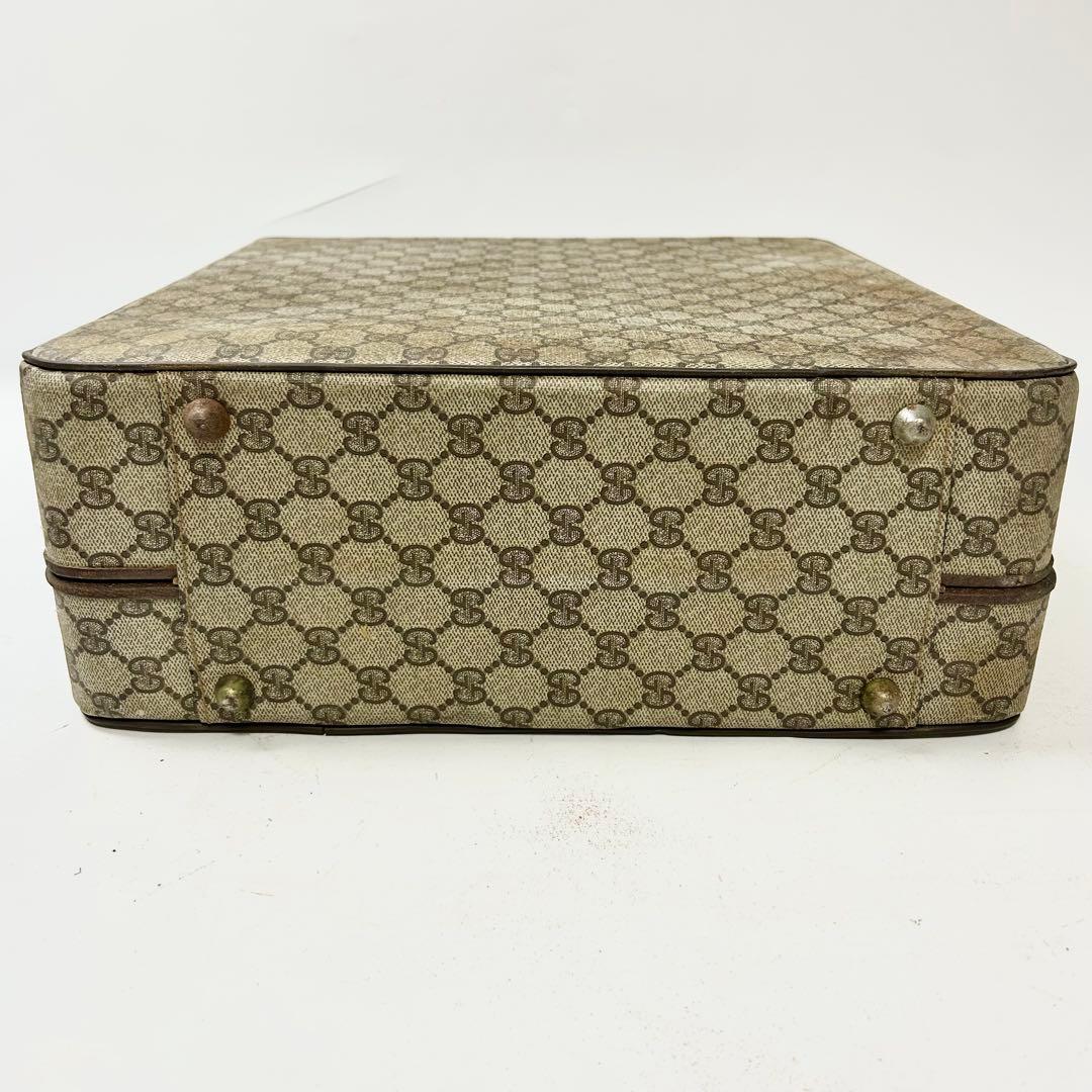 グッチ　オリベッティ　タイプライター